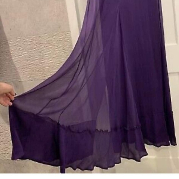 BCBGMAXAZRIA purple long gown jewel chiffon silk size 6 - Picture 3 of 8